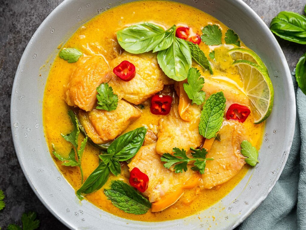 White fish Yellow Curry & coconut cream