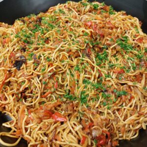 Yakisoba Noodles, Teriyaki & Veggies [Medium Tray]