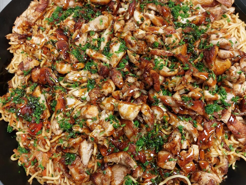 Noodles, Teriyaki & Chicken