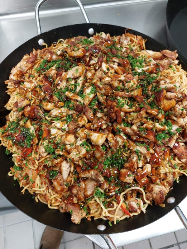 Yakisoba Noodles, Teriyaki & Chicken [Medium Tray]